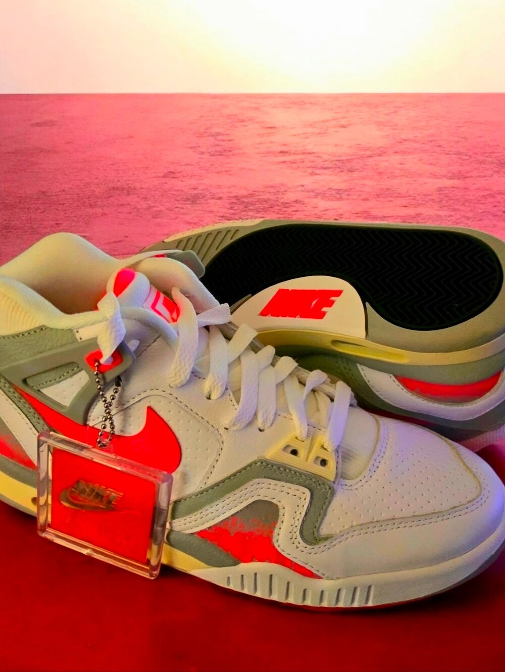 Nike Air Tech Challenge 2 Racer Pink